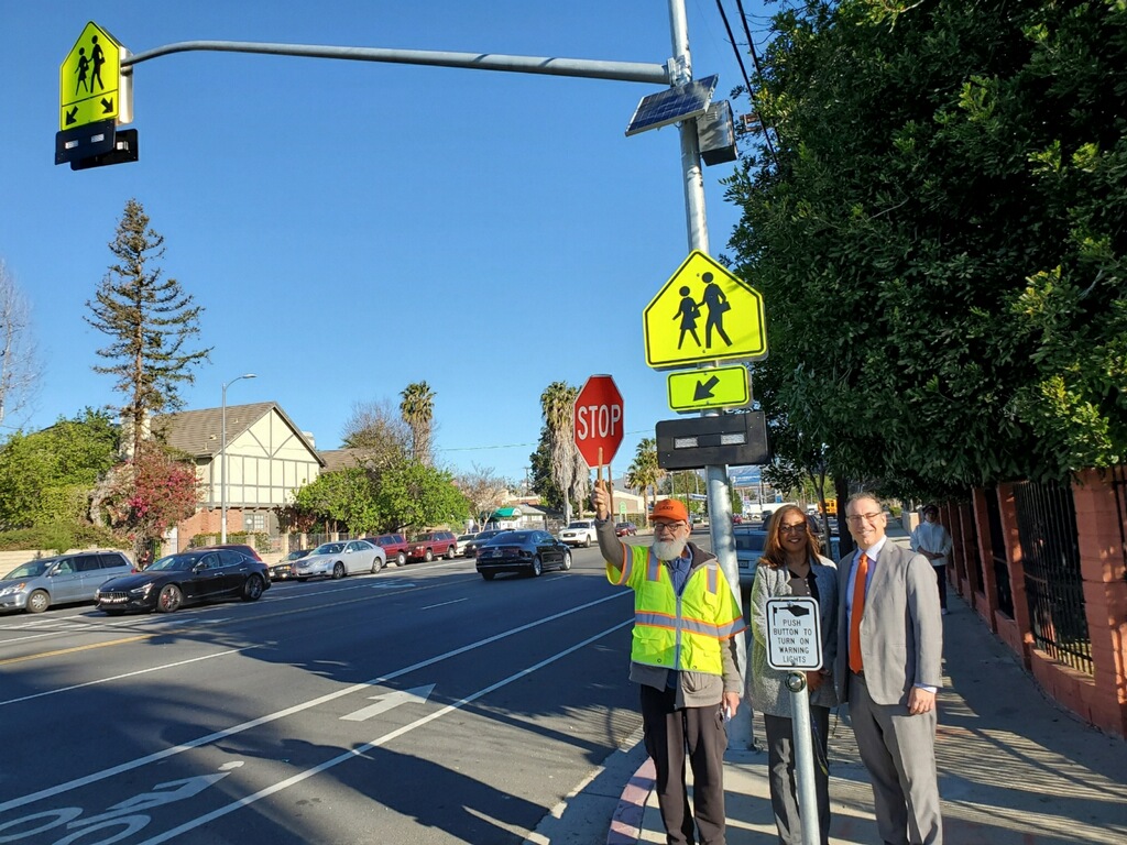 winnetka lanark crosswalk